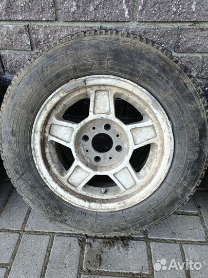 Yokohama IceGuard Stud IG65 175/70 R13