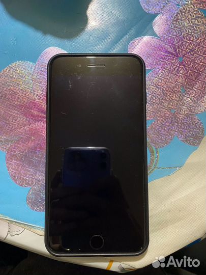 Телефон iPhone 7 plus