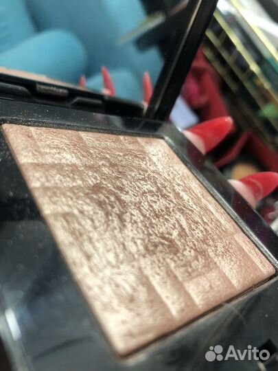 Хайлайтер Bobbi Brown