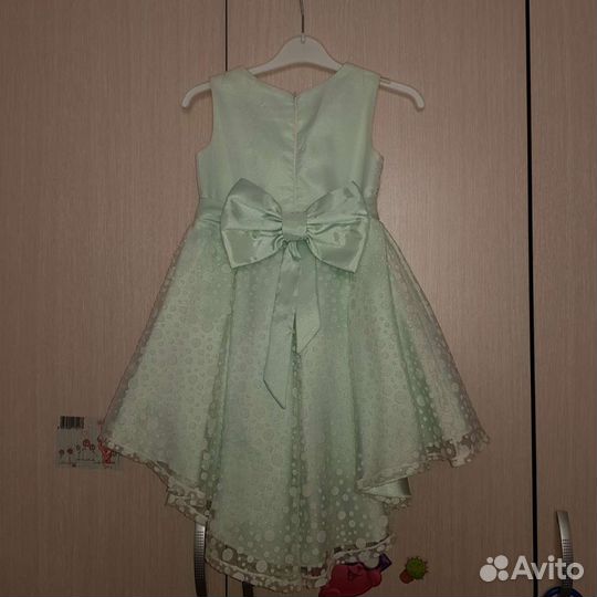 Платья нарядные