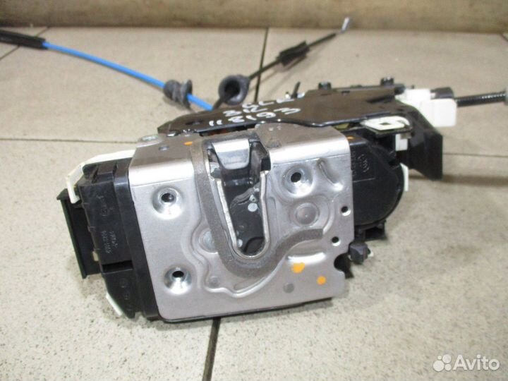 Замок двери задней левой Mercedes-Benz GLK-Class