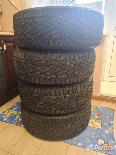 Pirelli Ice Zero 235/55 R18 104