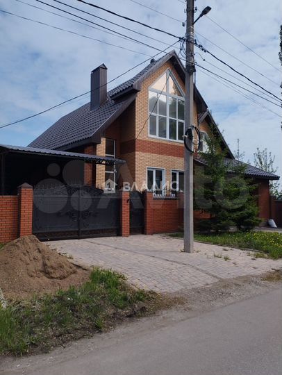 Дом 347,2 м² на участке 6 сот.