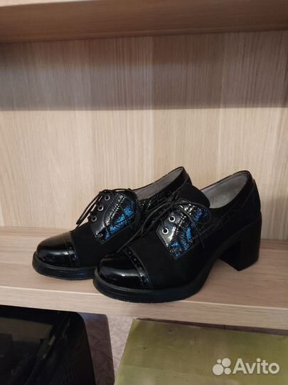 Ботинки женские 39 размер