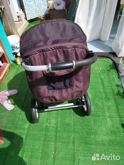 Прогулочная коляска
