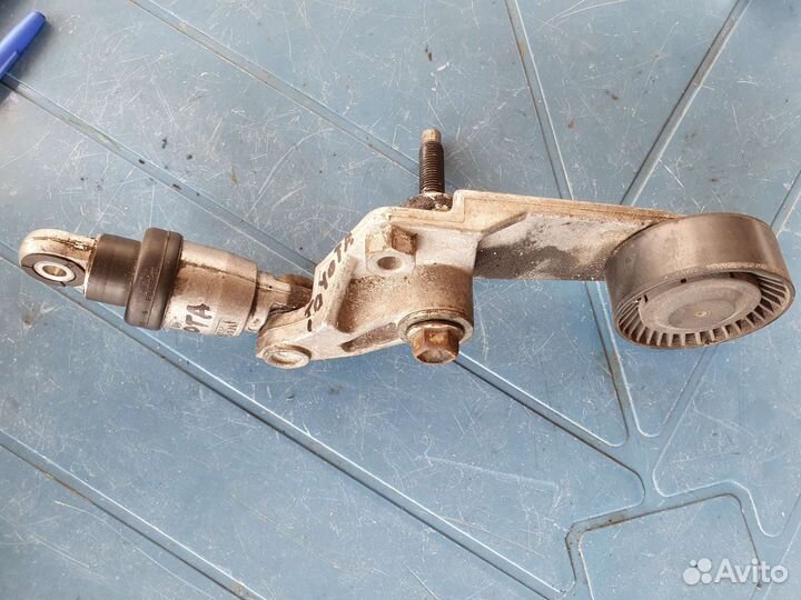 Toyota corolla 110 натяжной механизм ремня