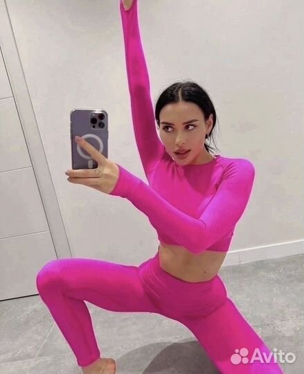 Спортивный костюм женский