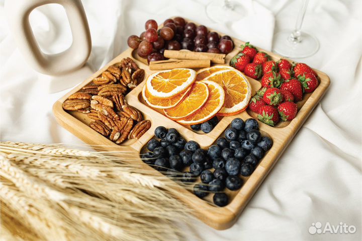 Менажница деревянная в подарочной упаковке