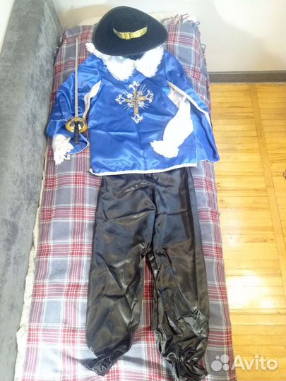 Костюм карнавальный мушкетёр