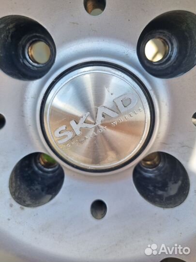 R15 Dunlop SP Winter Ice 01 195/60, PCD 4x100 DIA 60.1
