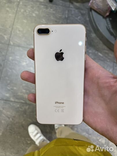iPhone 8 Plus, 64 ГБ