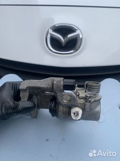 Суппорт Мазда 3 bl задний правый
