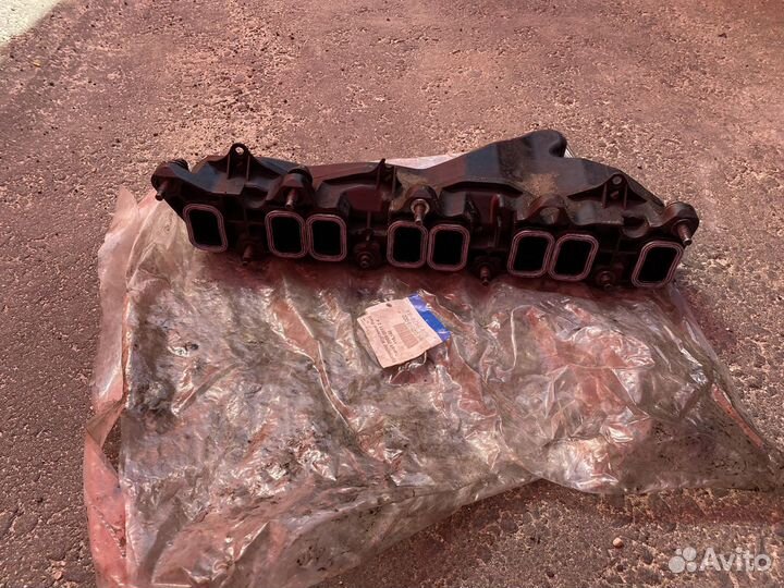 Впускной коллектор Ford Transit 2.4