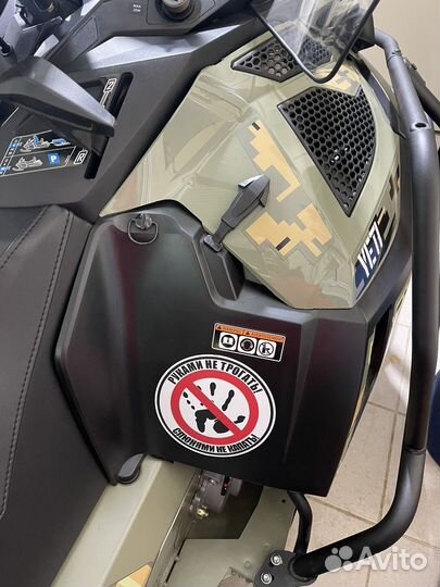 Снегоход brp Lynx 69 Yeti Army