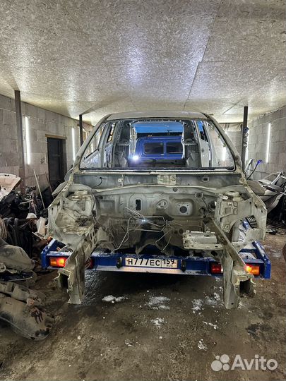 Кузов по частям LADA X-Ray Белый