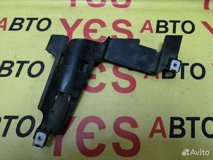 Крепление фары переднее левое Bmw 3-Series E46