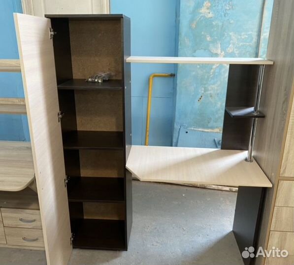 Стол письменный-компьютерный