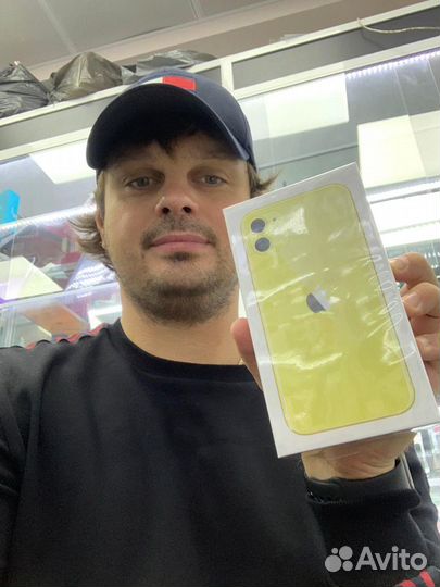 iPhone 11, 64 ГБ