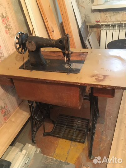 Швейная машина Подольск ножная