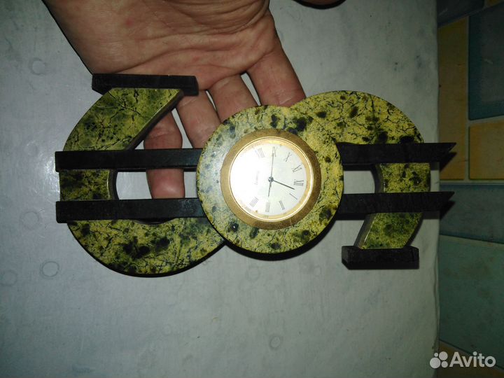 Часы змеевик