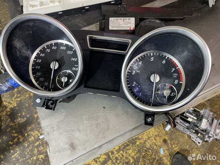 Панель приборов Mercedes X166 W166