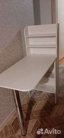 Маникюрный стол складной