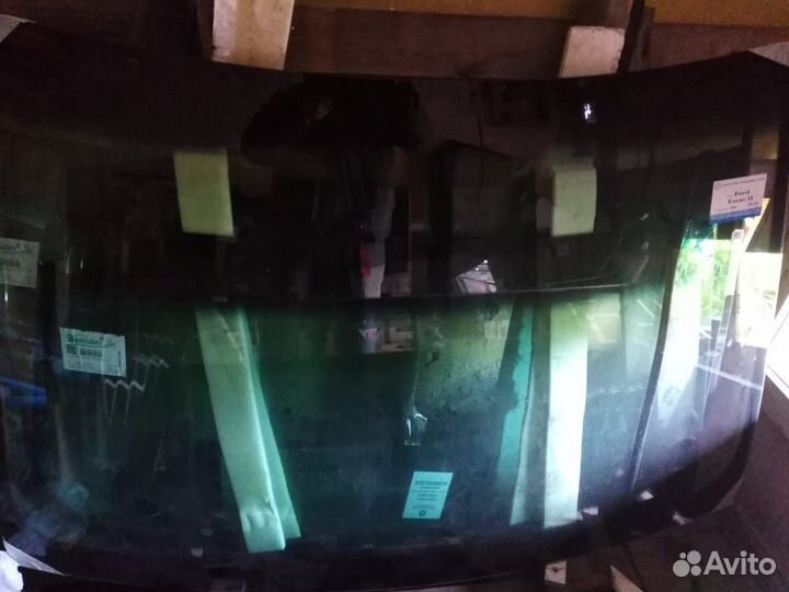 Лобовое стекло на Ford Focus 1, 2, 3 (Форд Фокус)