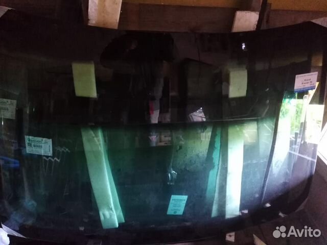 Лобовое стекло на Ford Focus 1, 2, 3 (Форд Фокус)