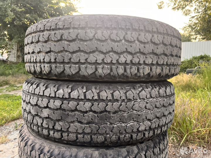 Medved Я-555 235/75 R15 105S