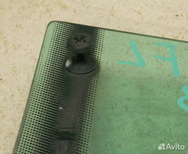 Стекло двери передней левой Audi 80 B3