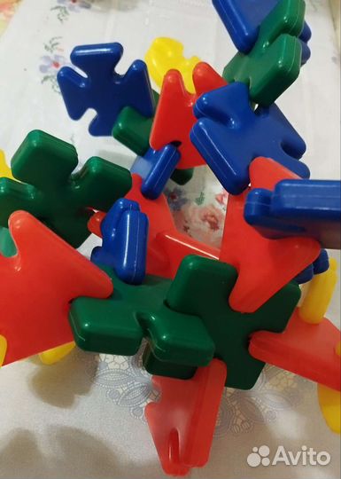 Конструктор пластиковый развивающий