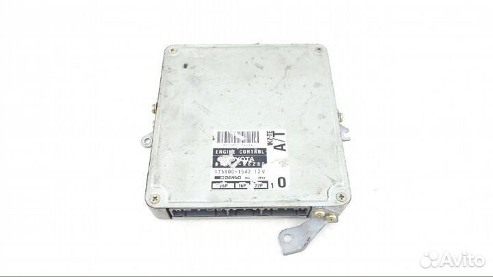 Блок управления двигателем Toyota Granvia KCH10