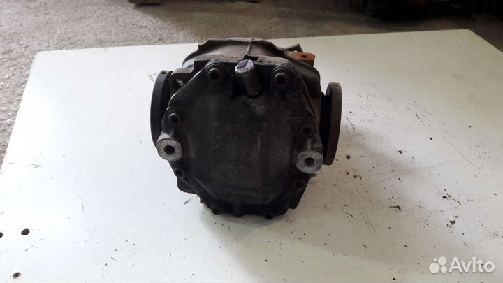 Задний редуктор Mercedes Benz w124 3.27