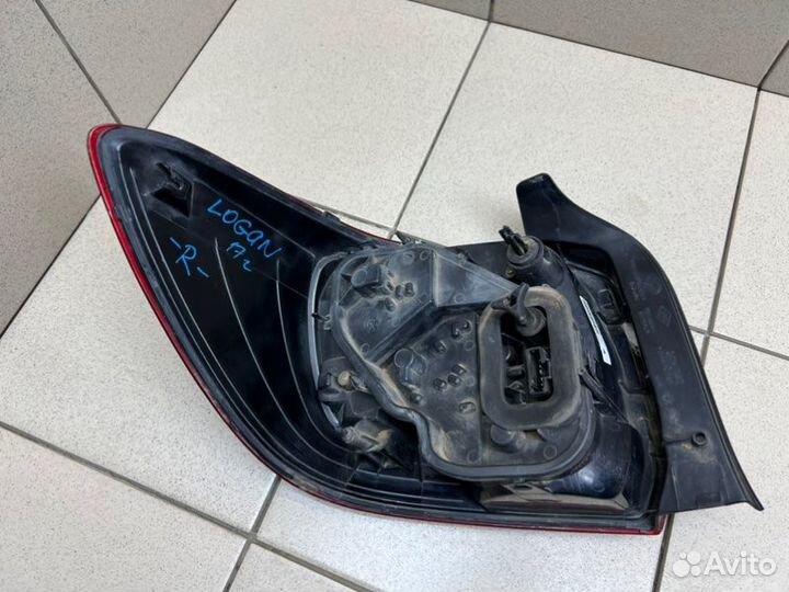 Фонарь задний правый Renault Logan K7MA812 1 2017