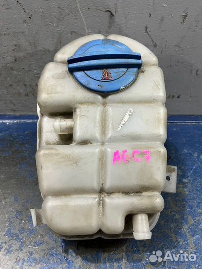 Бачок расширительный Audi A6 C7 CHV 2.8