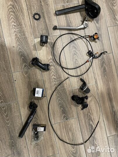 Велозапчасти: переключатель, тормоз, седло, выносы