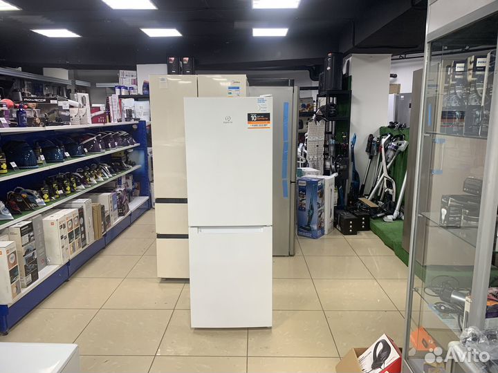 Холодильник indesit маленький