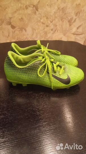 Футбольные бутсы nike