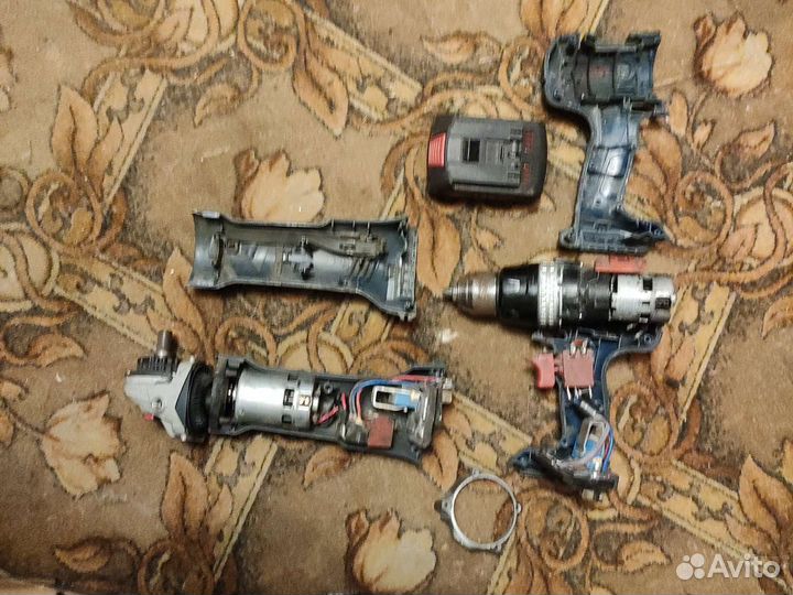 Аккумуляторная дрель и болгарка Bosch