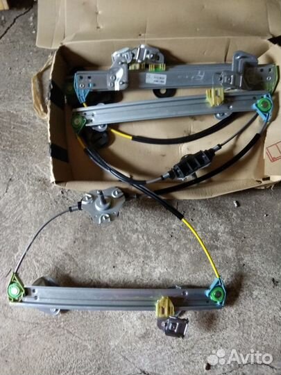 Лада Гранта стеклоподьемник