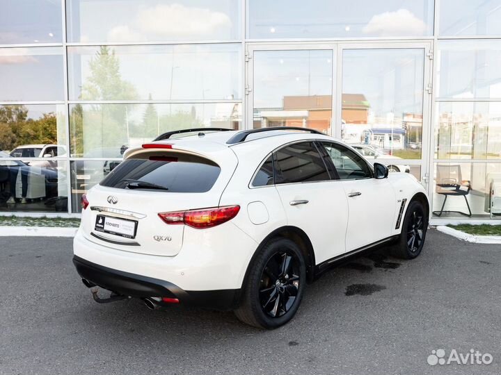 Infiniti QX70 3.0 AT, 2014, 138 500 км