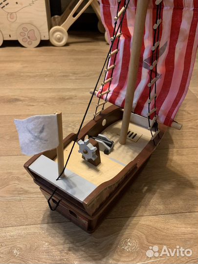 Пиратский корабль Elc деревянный