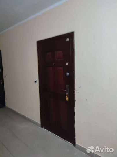 Дверь входные б/у разные