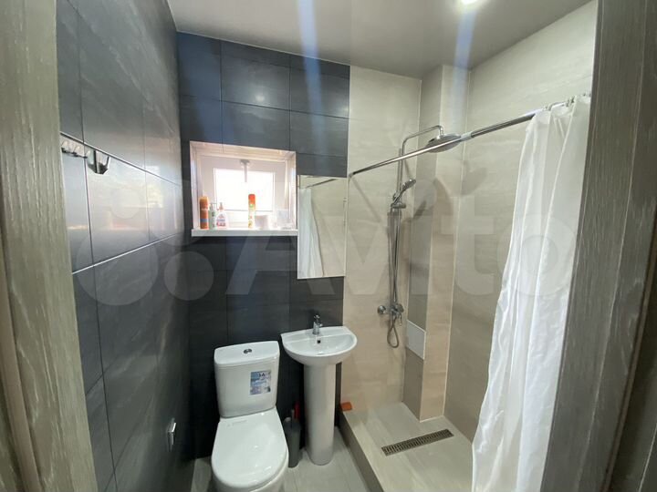 2-к. квартира, 50 м², 1/2 эт.