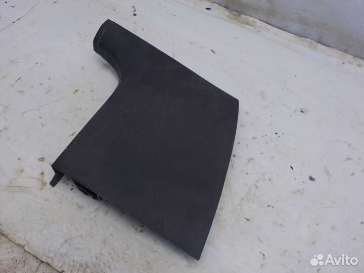 Накладка на стойку кузова перед правая Volkswagen