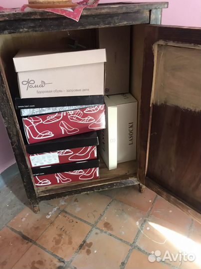 Тумбочка старинная