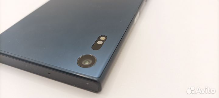 Sony Xperia XZ, 3/32 ГБ