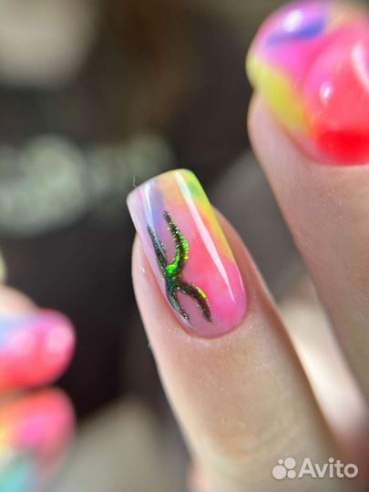 Маникюр/педикюр