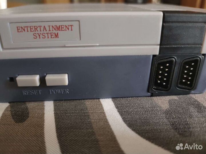 Игровая приставка 8 бит