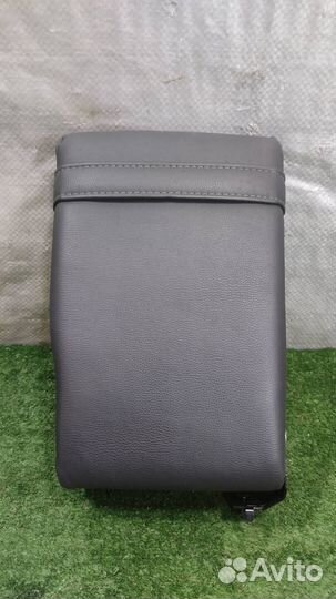 Подлокотник Subaru Tribeca WX 2006